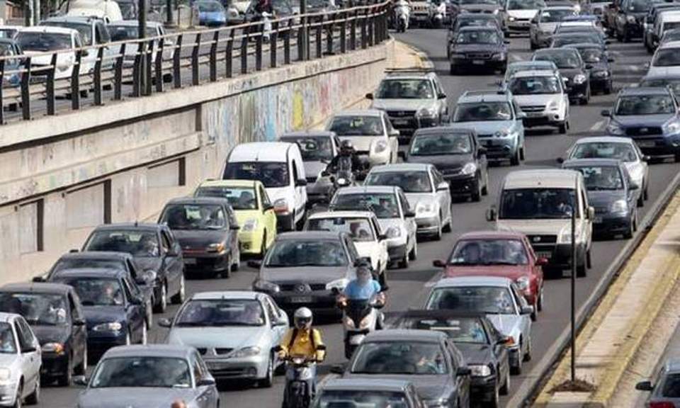 Το κυκλοφοριακό… χάος ανά πόλεις - Σε λογικά πλαίσια η κίνηση στην Ελλάδα - Media
