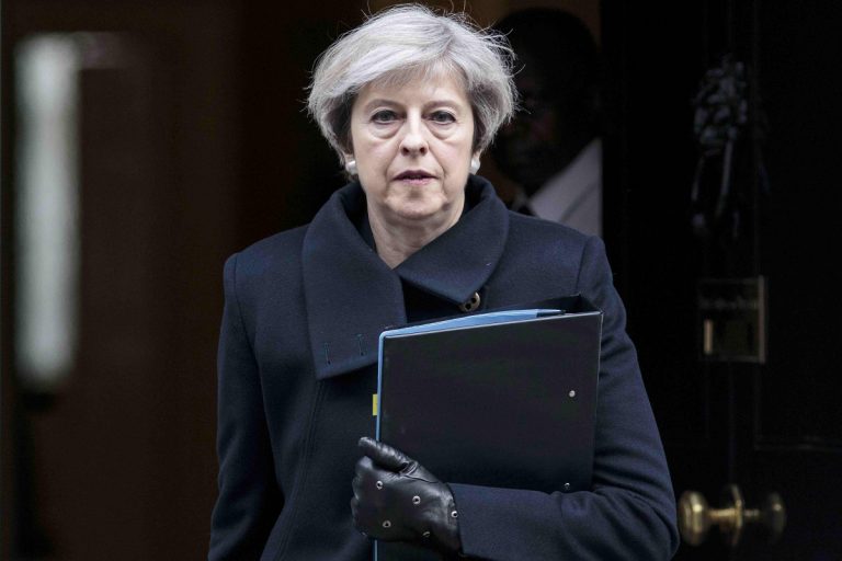 Brexit: Οι Συντηρητικοί προτρέπουν τη Μέι να αποσύρει την αυριανή ψηφοφορία - Media