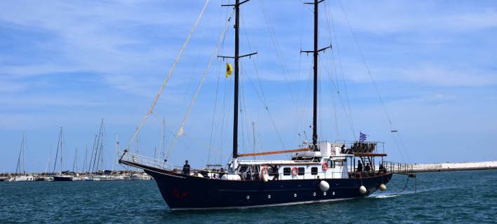 Κυπαρισσία: Εντοπίστηκαν δεκάδες μετανάστες σε ιστιοφόρο και φορτηγό - Media