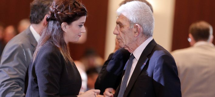 Μπηχτές Μπουτάρη – Νοτοπούλου στα social media - «Λυπάμαι», «δεν ξέρω ποιος πρέπει να λυπάται» (Photos) - Media