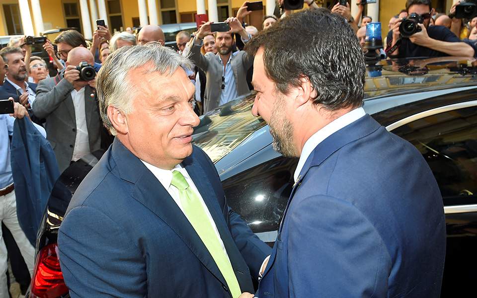 Die Zeit : Επικίνδυνη για την Ευρώπη η άνοδος των ακροδεξιών κομμάτων - Media