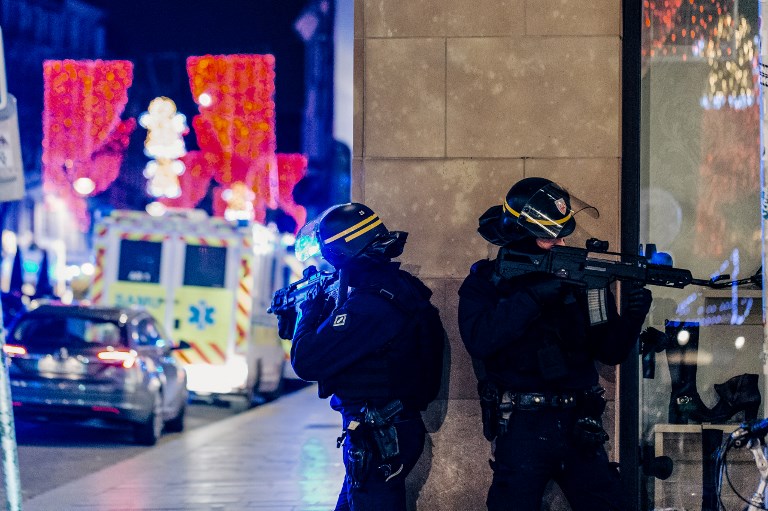 Αιματηρή επίθεση στο Στρασβούργο: Τρεις νεκροί, 12 τραυματίες - Καταζητείται ο δράστης (Photos/Video) - Media