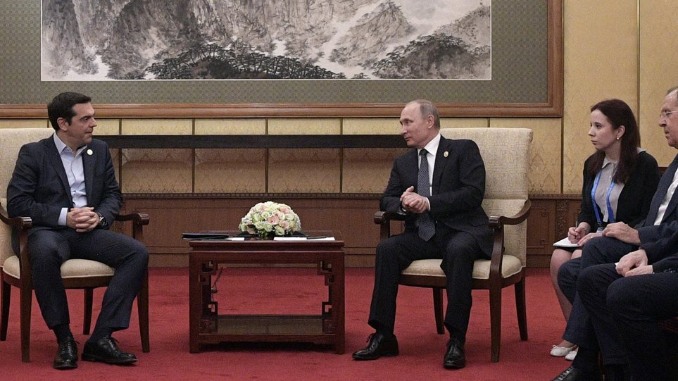 Σε εγκάρδιο κλίμα η συνάντηση Πούτιν-Τσίπρα στο Κρεμλίνο - Media