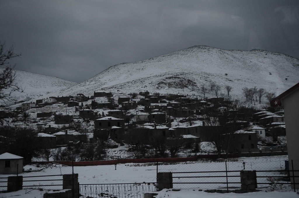 Καιρός: Πέφτει η θερμοκρασία, έρχονται βροχές, καταιγίδες και χιόνια (χάρτης) - Media