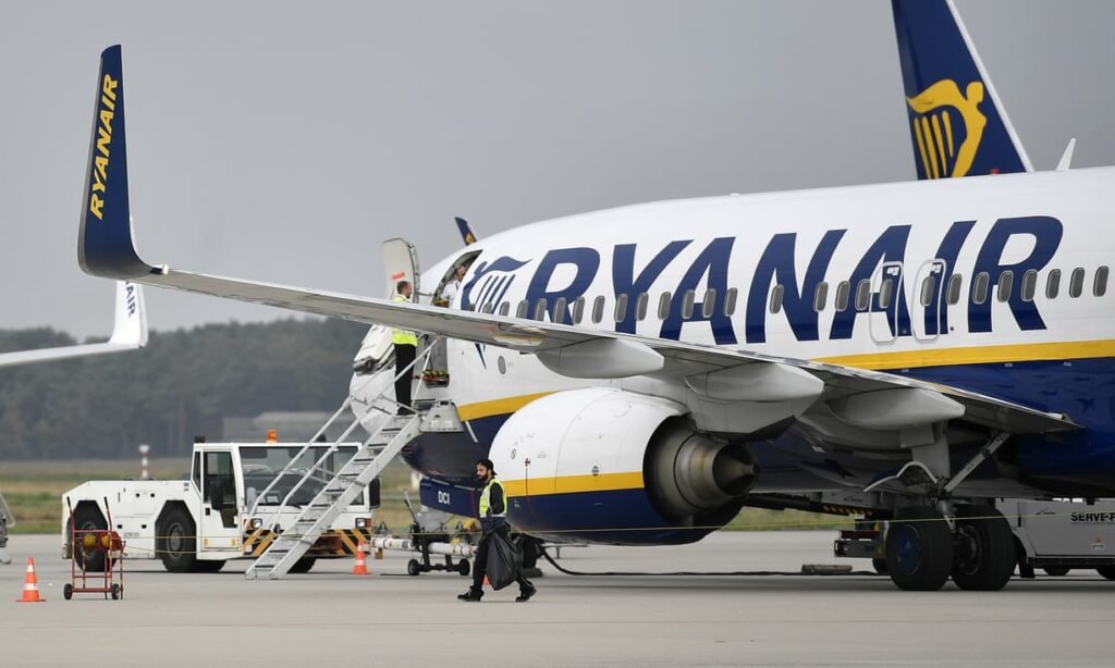 Ryanair: Για έκτη συνεχόμενη χρονιά η χειρότερη αεροπορική εταιρεία - Media