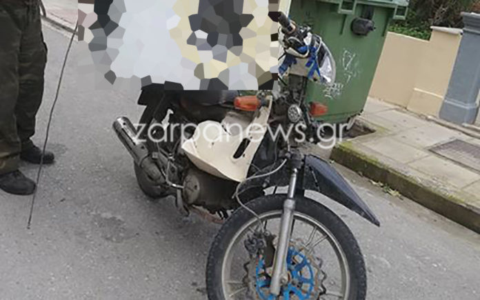 Απίστευτος μεταφορέας στα Χανιά: Τι φορτωσε στο μηχανάκι (Photos) - Media