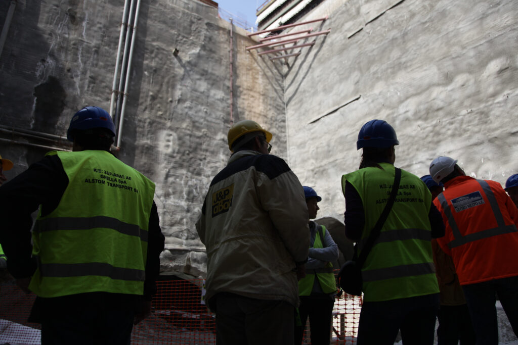 Βασικός μισθός: Ποιοι εργαζόμενοι θα πάρουν αύξηση μισθού κι επιδομάτων - Media