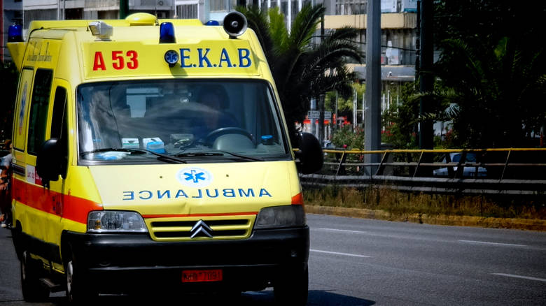 Θεσσαλονίκη: Τραγικό θάνατο για 22χρονο - Έπεσε από τον τρίτο όροφο  - Media