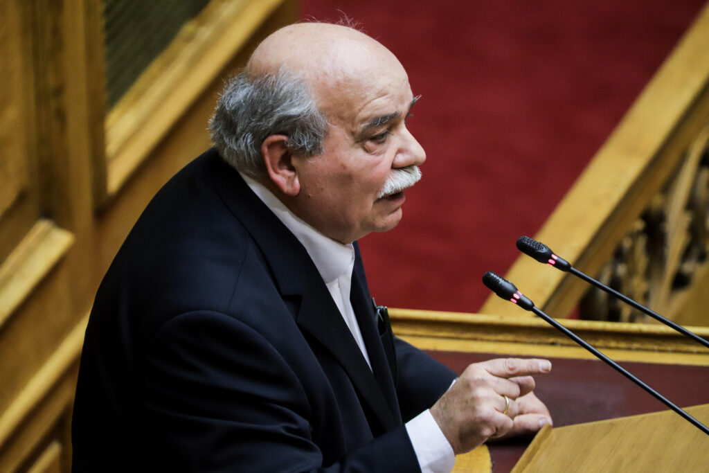 Μόνο ονομαστικές ψηφοφορίες στη Βουλή λόγω ετερόκλητης πλειοψηφίας - Media