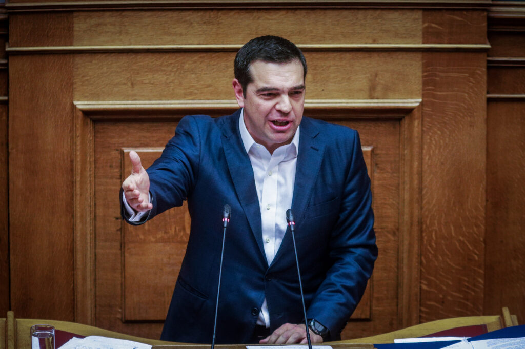 La Repubblica: «Ο Τσίπρας παίζει το χαρτί τού αντίο στη λιτότητα και της επιστροφής... στις ρίζες» - Media