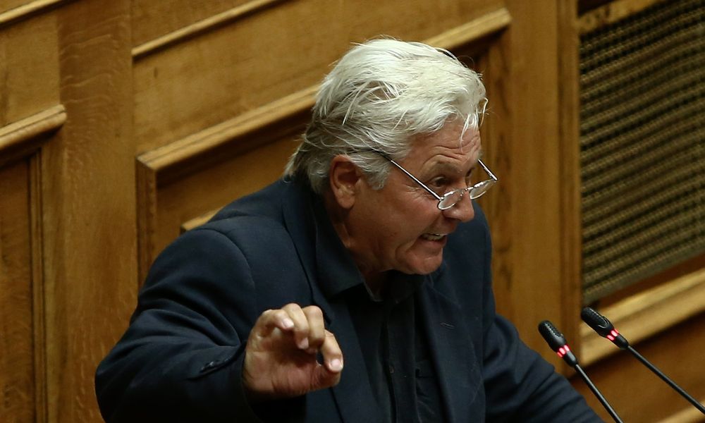 Παπαχριστόπουλος: Tην Παρασκευή παραδίδω την έδρα μου - Media