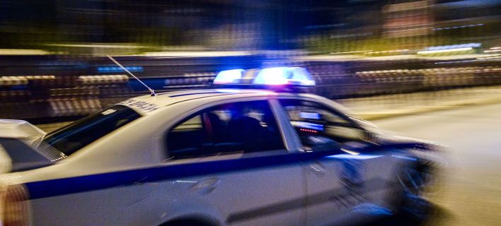 Άγρια καταδίωξη στην εθνική οδό - Οδηγός προσπάθησε να εμβολίσει περιπολικό - Media