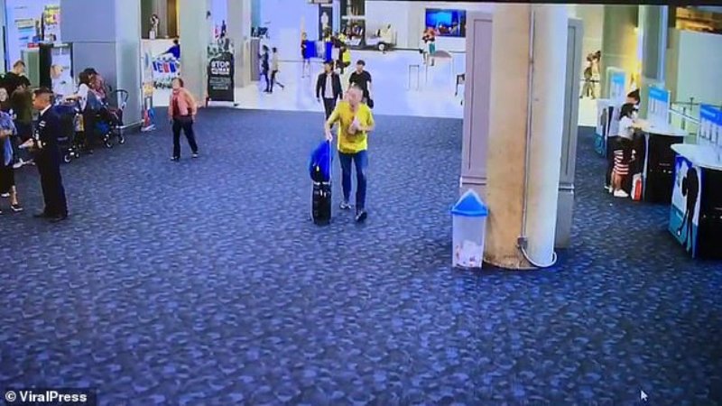 Συνελήφθη κατά συρροή κλέφτης αποσκευών από αεροδρόμια σε όλο τον κόσμο (Photos-Video) - Media