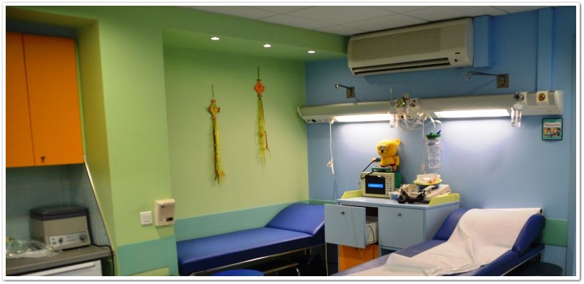 Κρίσιμη η κατάσταση των δίδυμων με εισπνευστικό έγκαυμα από πυρκαγιά σε διαμέρισμα - Media