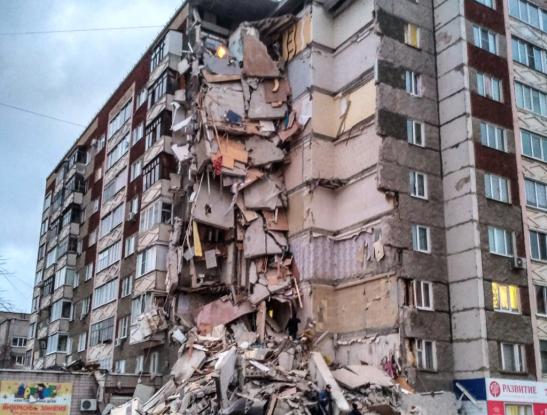 Στους 37 οι νεκροί από την κατάρρευση κτιρίου στη Ρωσία - Media