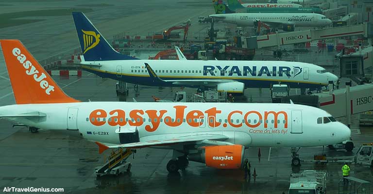 «Φιάσκο» της Ryanair με Έλληνες επιβάτες - Δείτε πώς λειτουργούν οι low cost αεροπορικές εταιρείες (Video)  - Media