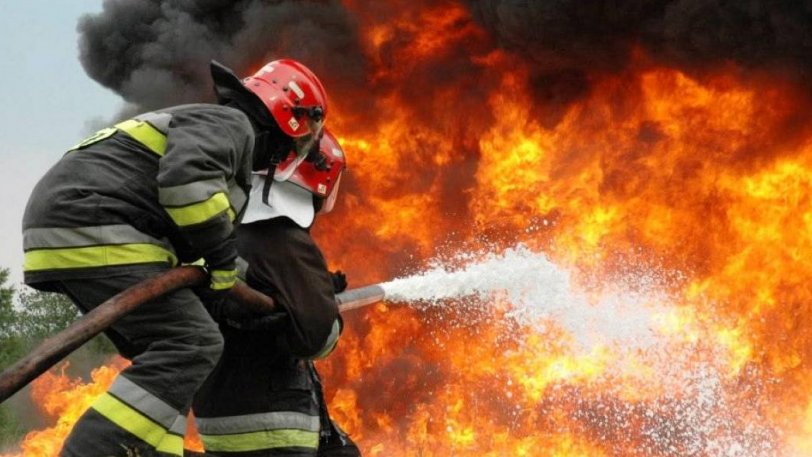 Συναγερμός στην Πυροσβεστική: Πυρκαγιά στο Αγρίνιο - Media