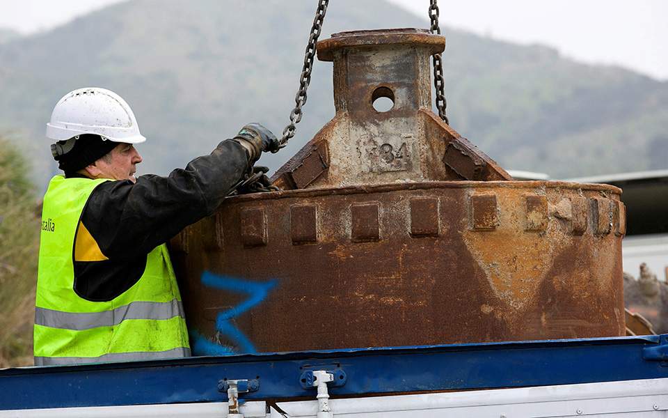 Συνεχίζεται η επιχείρηση για τον απεγκλωβισμό 2χρονου από πηγάδι - Ξεκινούν γεώτρηση  - Media
