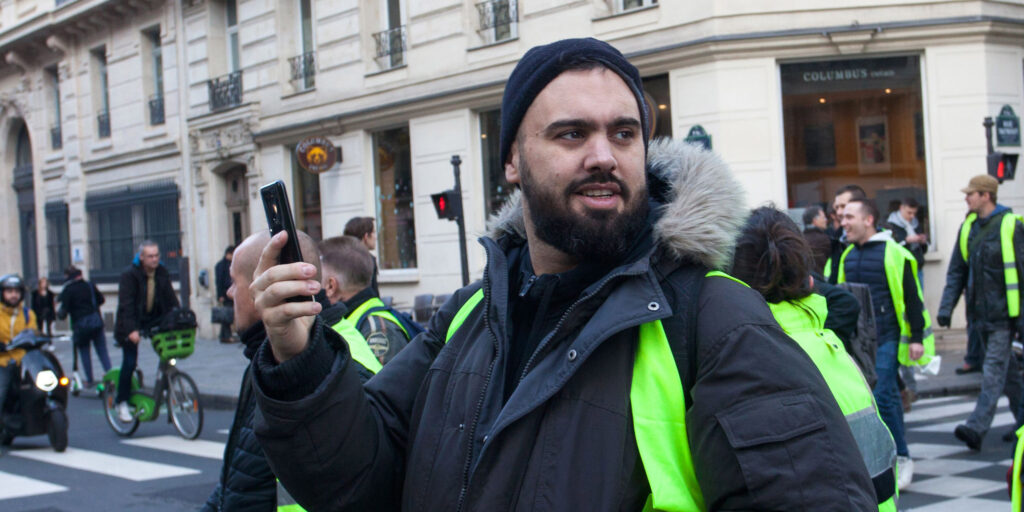 Γαλλία: Συνελήφθη ο Ερίκ Ντρουέ - Οργή στα «κίτρινα γιλέκα» - Media