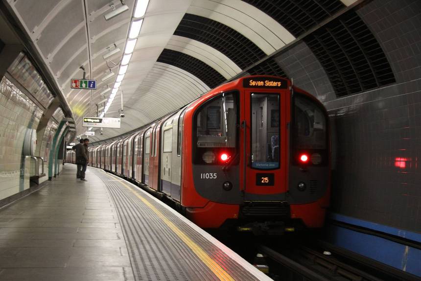«Στα κόκκινα» η μόλυνση στο μετρό του Λονδίνου - Ανιχνεύθηκαν επικίνδυνα σωματίδια - Media