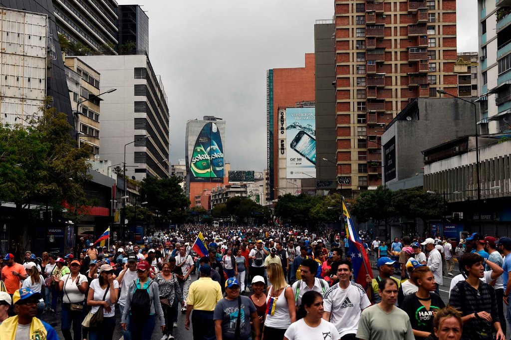 Ταραχές σε διαδηλώσεις στη Βενεζουέλα: Τουλάχιστον τέσσερις νεκροί (Photos) - Media
