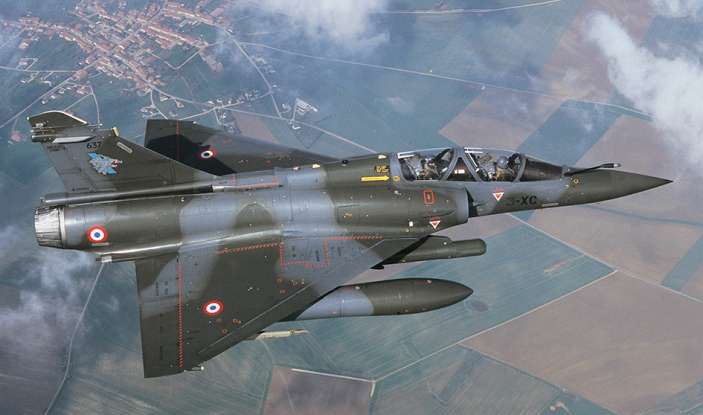 Νεκροί οι δύο πιλότοι του μαχητικού αεροσκάφους Μιράζ 2000D - Media