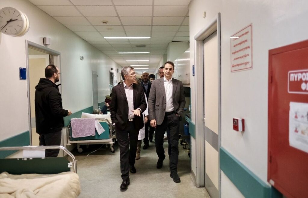 «Αυτοψία» Μητσοτάκη στο Αττικό Νοσοκομείο - «Νοσοκομείο κόσμημα ακολουθεί πτωτική πορεία» - Media