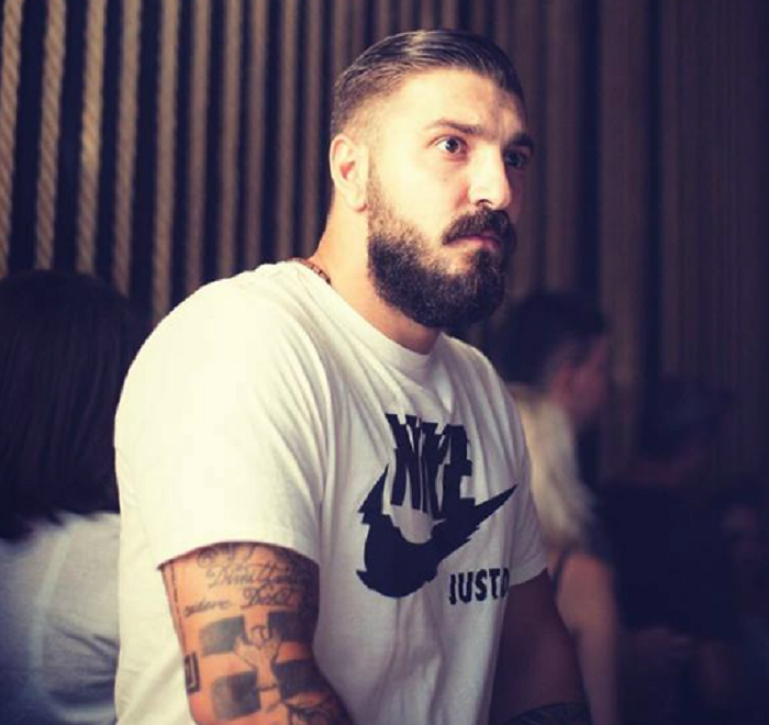 Ξέσπασε ο παίκτης του Power of Love μετά τα σχόλια για τα τατουάζ του - Τι απαντά (Photo) - Media