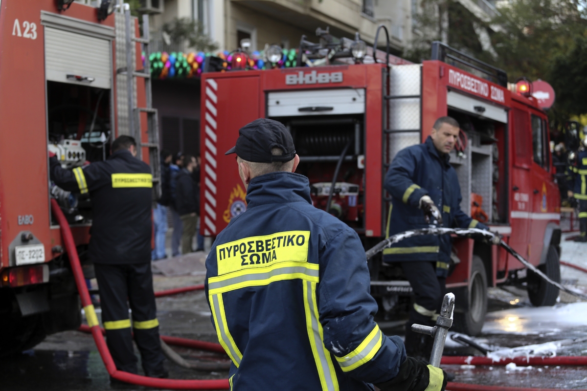 Ανησυχία από τους ισχυρούς ανέμους στην Αλεξανδρούπολη - Αναζωπυρώνουν τις εστίες της πυρκαγιάς - Media