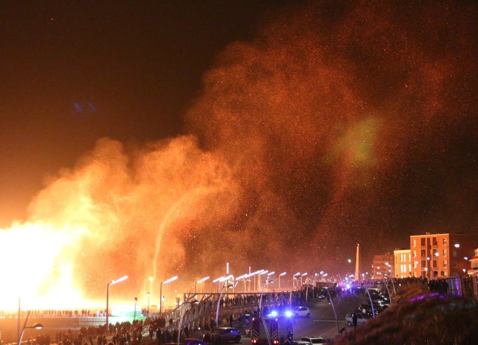 Από τη γιορτή στον εφιάλτη: Κόλαση φωτιάς στο Σεβενίνγκεν (Video) - Media