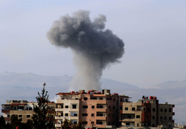 Συρία: Τρεις νεκροί και είκοσι τραυματίες από βόμβα σε λεωφορείο - Media