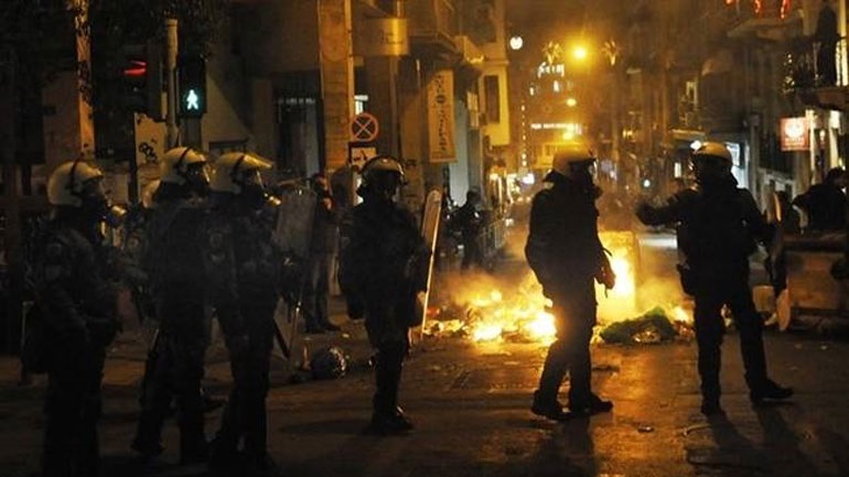 Καταγγέλλουν τις προφυλακίσεις 19χρονων μετά από συλλήψεις «στο σωρό» - Media