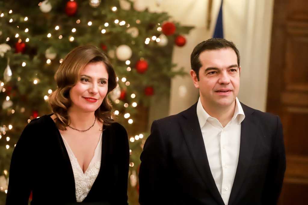 «Καλή χρονιά» από τους παγωμένους καταρράκτες στα Τζουμέρκα ευχήθηκε ο Αλέξης Τσίπρας - Media