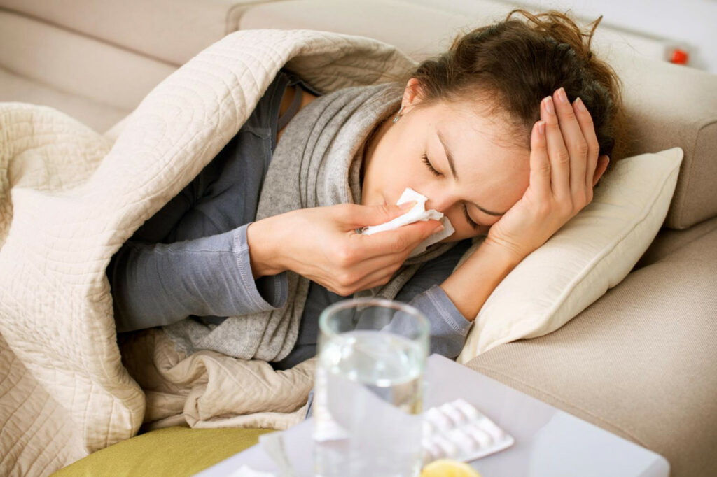 Καλπάζει η γρίπη: Έξαρση των κρουσμάτων - Δύο θάνατοι σε μία εβδομάδα - Media