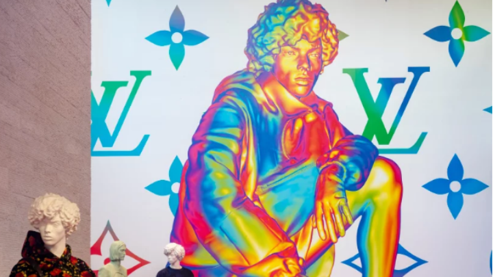 «New Louis Vuitton Man»: Το δωδεκαόροφο έργο τέχνης και στο Μαϊάμι - Media