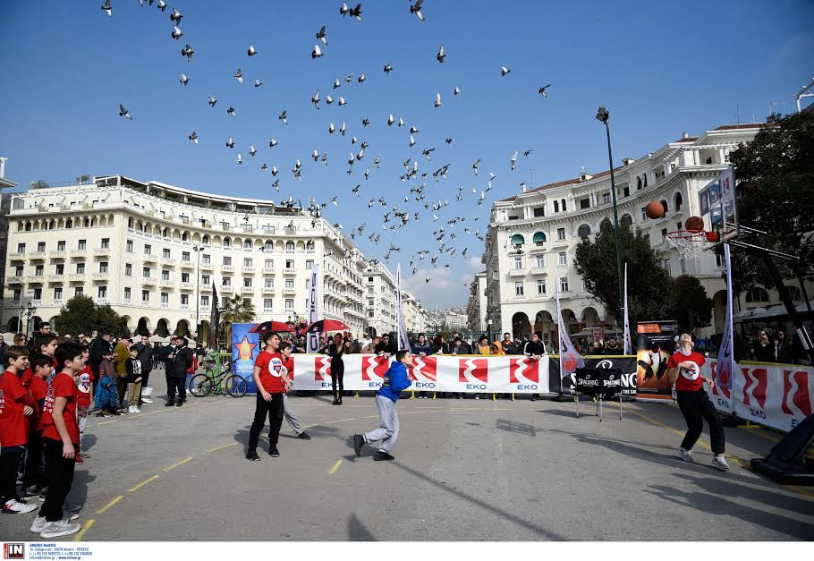 Η κερένια κούκλα / Όπερα - Media