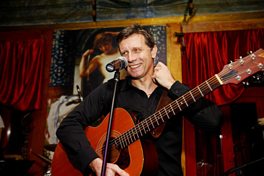 Σαββιδάκης: Ναζί; Δεν ντρέπονται λίγο; Ευτυχώς το 99% των σχολίων ήταν θετικά (Video) - Media