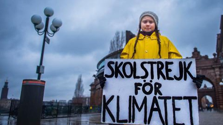 Η 16χρονη που απεργεί για την κλιματική αλλαγή δηλώνει: Λυπάμαι για όσους δεν κατανοούν τη σοβαρότητα της κατάστασης - Media