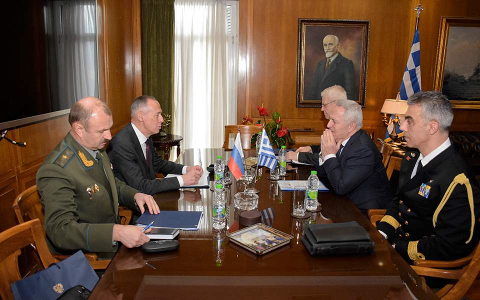 Συνάντηση Αποστολάκη - Μάσλοβ για τις αμυντικές σχέσεις Ελλάδας - Ρωσίας - Media