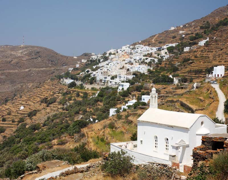 Τήνος: Νεκρή ηλικιωμένη μέσα στο σπίτι της - Έπεσε το ταβάνι και την πλάκωσε - Media