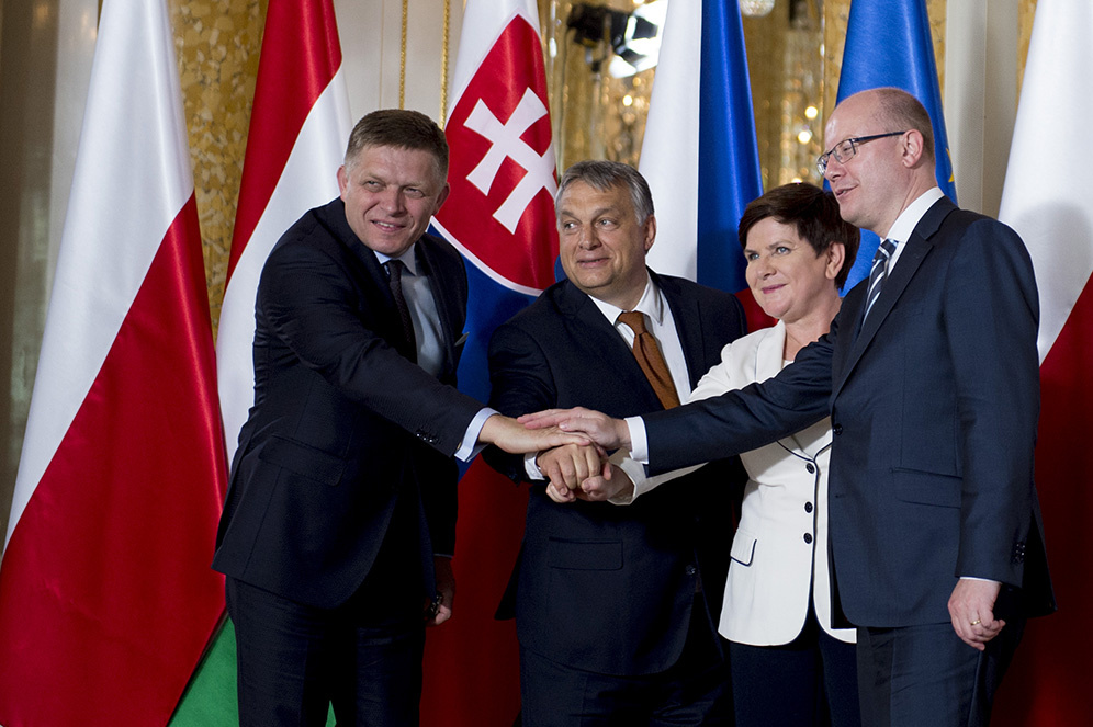 Αναταράξεις στους «σκληρούς» του Βίσεγκραντ - Επεισόδιο με το Ισραήλ έδιωξε την Πολωνία - Media