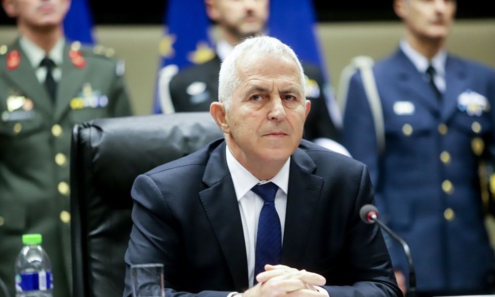 Με τους πρέσβεις Τουρκίας και Γερμανίας συναντήθηκε ο Ευάγγελος Αποστολάκης - Media