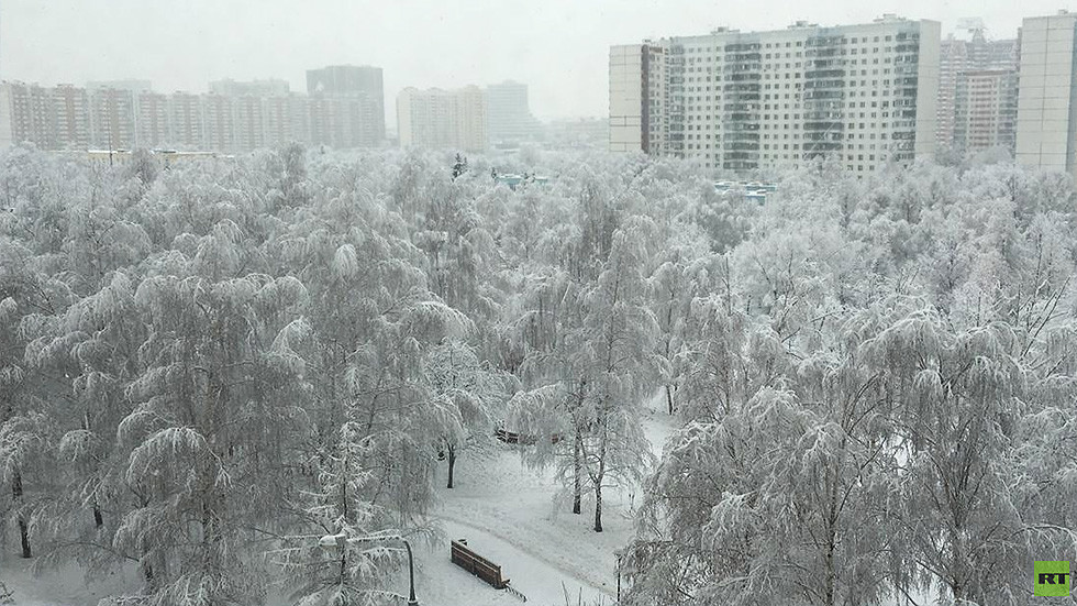 Χιονόπτωση-ρεκόρ στη Μόσχα αλλά οι Ρώσοι... δεν «καταλαβαίνουν» τίποτα! - Media