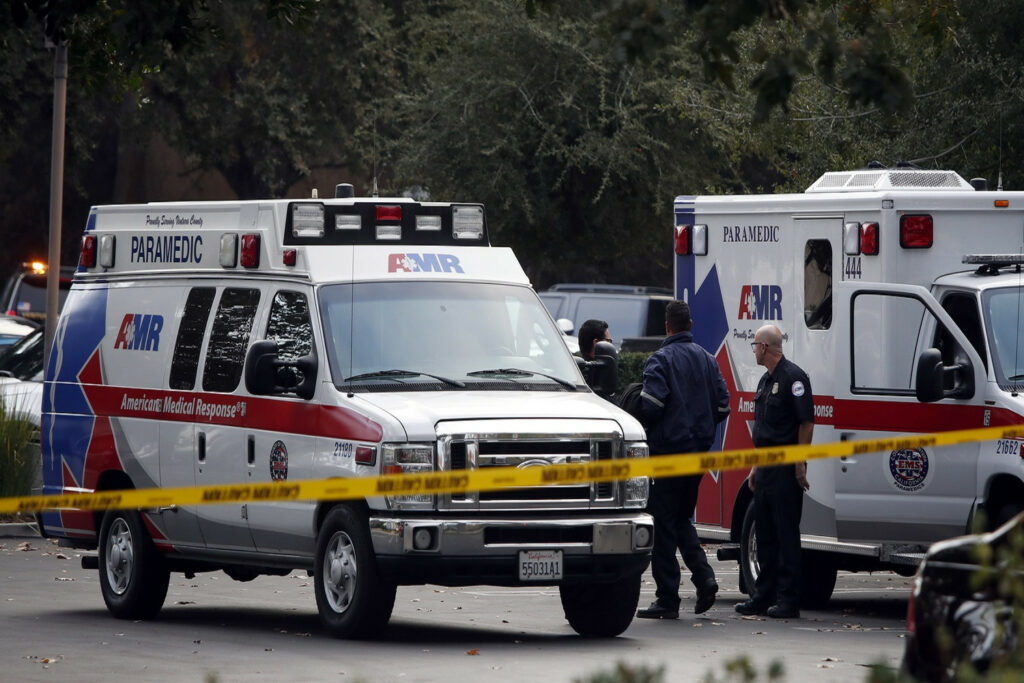Φορτηγάκι «έσπειρε» τον θάνατο στις ΗΠΑ - Ένας νεκρός και εννιά τραυματίες - Media