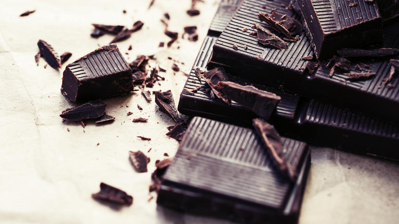Μαύρη σοκολάτα: Σπουδαία τα οφέλη της για την υγεία  - Media