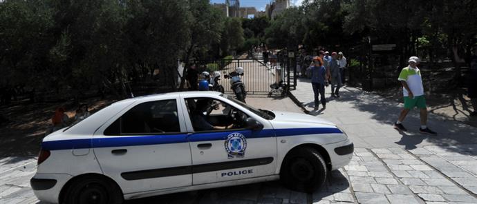 ΕΛ.ΑΣ.: 4.958 προσαγωγές και 395 συλλήψεις τον Ιανουάριο στο κέντρο της Αθήνας  - Media