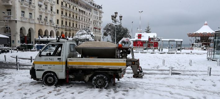 Από το πολύ χιόνι «φάγαμε» τα αποθέματα αλατιού και του επόμενου χειμώνα! - Media