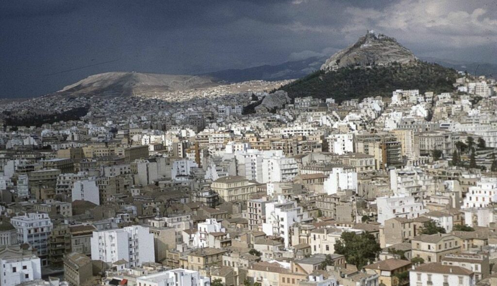 Τουριστική γκετοποίηση σε ολόκληρες περιοχές της Αθήνας - Media