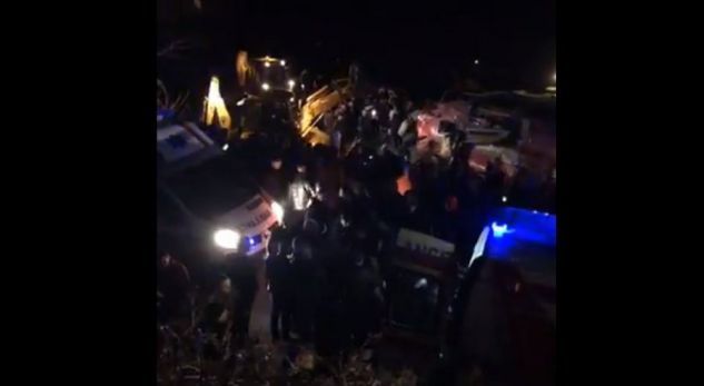 Στους 14 οι νεκροί από την ανατροπή λεωφορείου έξω από τα Σκόπια - Διήμερο εθνικό πένθος  - Media