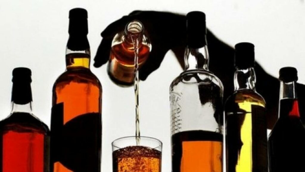 Νοθευμένο αλκοόλ σκότωσε περισσότερους από 100 ανθρώπους στην Ινδία - Media